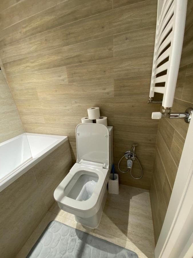 Solomon Dendrarium Lux Apartment Chisinau Exterior foto